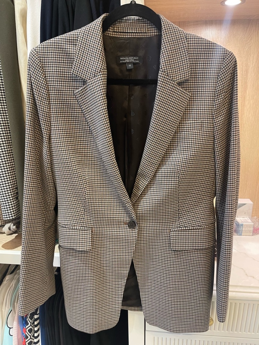 Banana Republic Navy & Cream Houndstooth Blazer